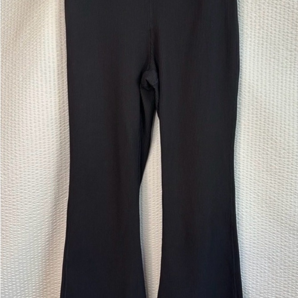 Athleta Elation Black Ribbed Flare Pant Size L